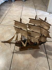 Modellino navale in legno-Bergantin Secolo XVIII