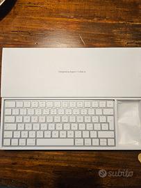 Apple Keyboard