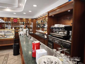 Mura ed attività adiacente stazione Tiburtina