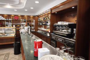 Mura ed attività adiacente stazione Tiburtina