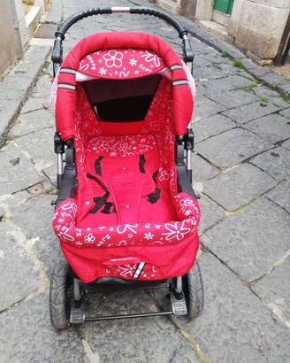 Passeggino/carrozzina con ovetto