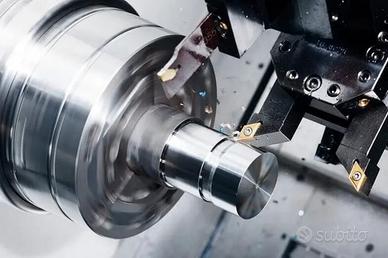 Tornitore cnc
