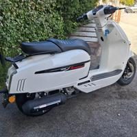 SCOOTER BENELLI/KEEWAY SIXTIES 300cc MOT. PIAGGIO
