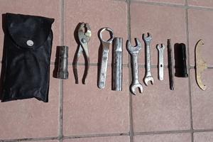 honda xl 200 attrezzi di serie