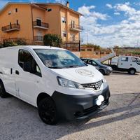 Splendido Nissan nv200