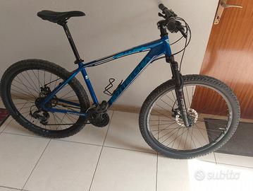 MTB ruote 27.5 freni disco meccanicamente apposto 