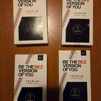 Vari oggetti per chi è interessato/a