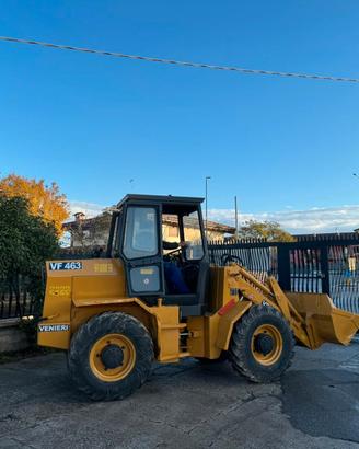 P133 Pala gommata Venieri con lama da neve