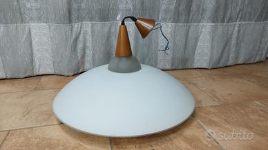 Lampadario in vetro bianco illuminazione lampada