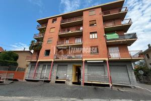 Laboratorio a Cafasse Via Garibaldi 5 locali