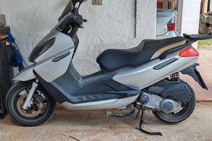 Piaggio X7 250