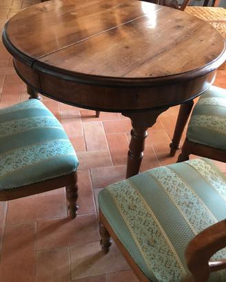 Tavolo d’antiquariato e 4 sedie RESTAURATI