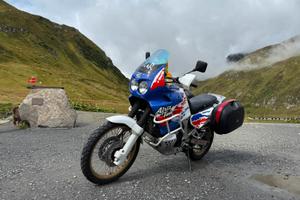Africa Twin xrv750 anche permuta