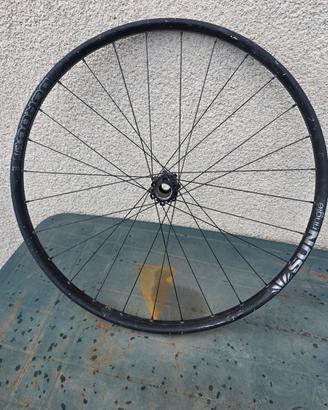 Cerchio 27,50 boost posteriore sunringle Ebike
