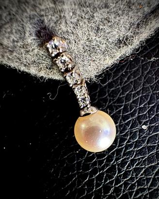 Damiani Orecchini Oro Bianco Perle e 10 Diamanti