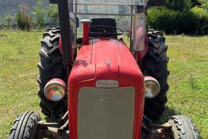 Trattore massey ferguson