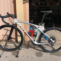 Bici gravel GT karakoram tg L