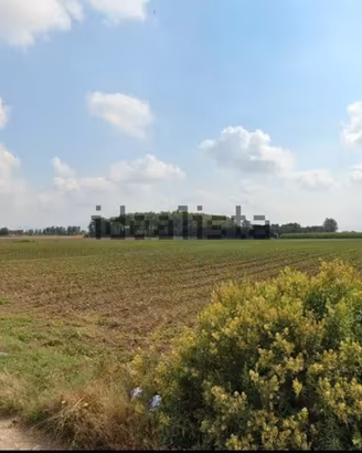 Terreno agricolo 21.235mq fronte strada