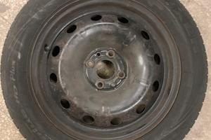 Cerchio in ferro con pneumatico 195/55 r15