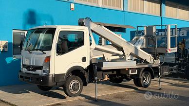 Multitel MX225 allestita su Nissan Cabstar