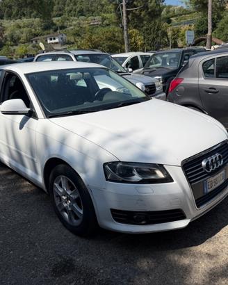 Audi A3 SPB 1.6 TDI 105 CV CR Ambiente