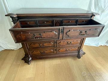 canterano in stile seicentesco