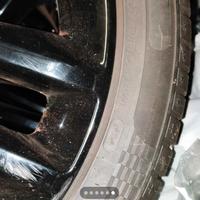 kit completo di gomme e cerchi