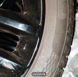 kit completo di gomme e cerchi