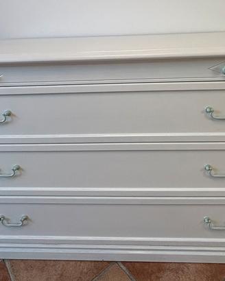 Cassettiera in legno