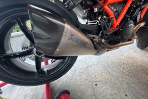 Terminale Akrapovic
