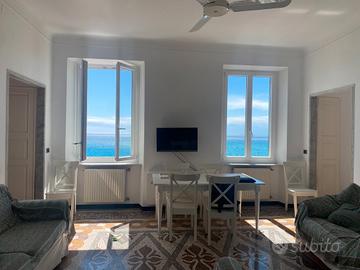 Green wave apartment camogli