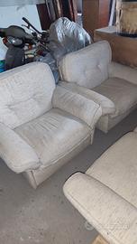 Divano e 2 poltrone