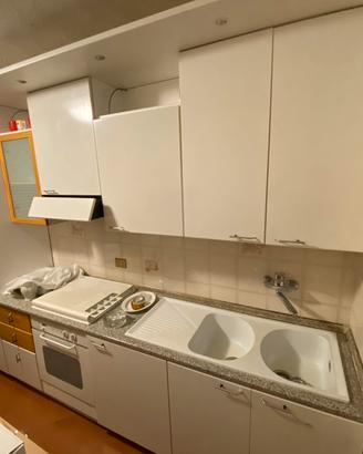 Arredamento completo per appartamento/casa (2 di2)