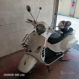 Vespa gts 300