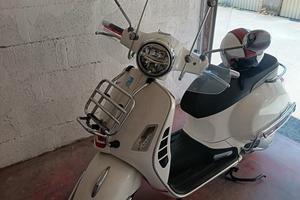 Vespa gts 300