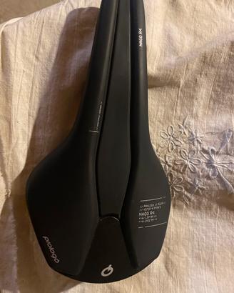 Sella prologo nago r4