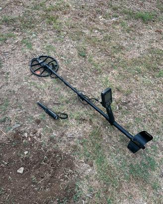 Metal detector