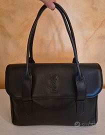 Borsa Yves Saint Laurent in pelle nera doppio mani