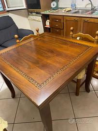 Tavolo in legno