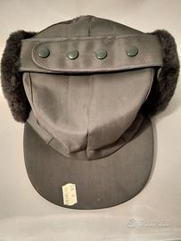 Cappello uomo impermeabileimbottito colore verde