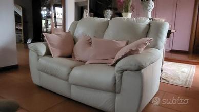 Divano in pelle 2 posti