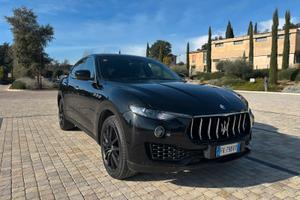 Maserati Levante Granlusso