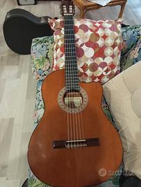 Chitarra classica amplificata