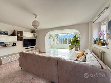 Luminoso Appartamento a Levico Terme