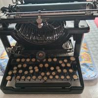 antica macchina da scrivere Remington 10