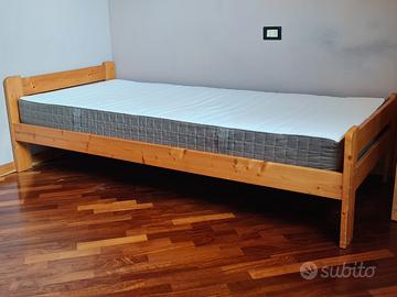 Coppia letti singoli IKEA 90x200 + materasso/reti
