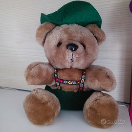 Pupazzo orsetto tirolese altezza 25 cm