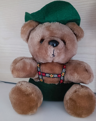 Pupazzo orsetto tirolese altezza 25 cm