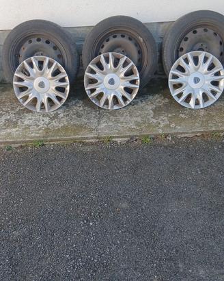 Cerchi e gomme