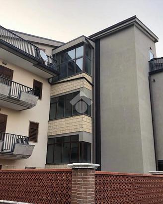 4 LOCALI A CASTELVETERE SUL CALORE